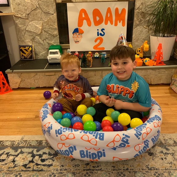 Blippi tshirt - Picture 4 of 4